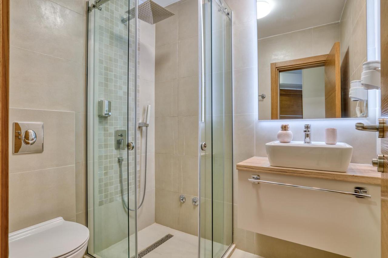 Petrovac Symphony Apartments Street View מראה חיצוני תמונה